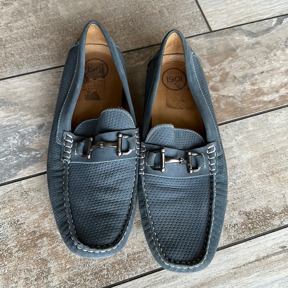 1901 light blue loafers